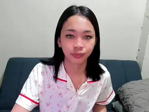 millany69 online show from February 5, 4:52 am