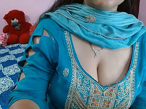 Snapshot of Hot_anika_ chatting on May 22, 7:01 pm Hot anika online show from May 22, 7:01 pm