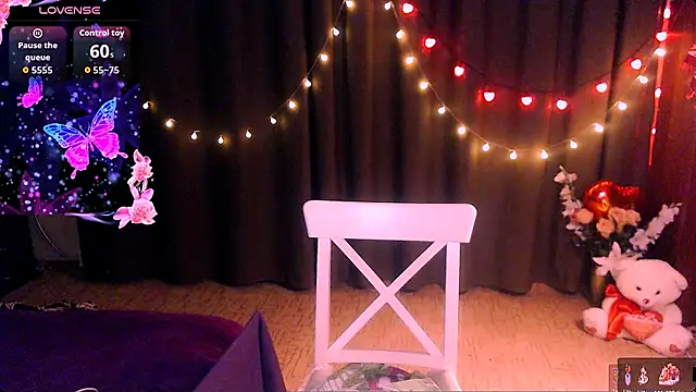 Snapshot of Crystal2207 chatting on October 27, 7:48 pm Crystal2207 online show from October 27, 7:48 pm