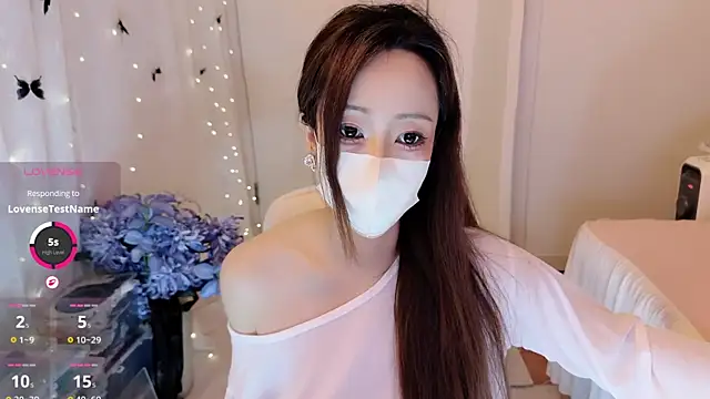 charlotte520 online show from March 8, 11:41 pm