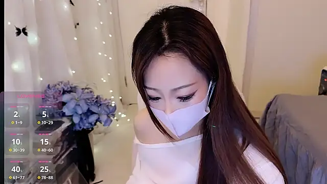 charlotte520 online show from March 15, 11:45 pm