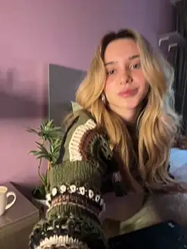 Chloe Ravens online show from November 2, 11:15 am