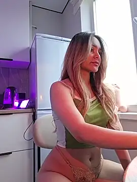 Chloe Ravens online show from April 10, 7:04 am