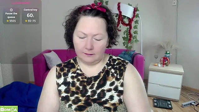 milf hornys online show from January 8, 11:00 pm