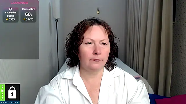 Snapshot of milf_hornys chatting on September 28, 4:25 pm milf hornys online show from September 28, 4:25 pm