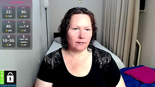 Snapshot of milf_hornys chatting on October 3, 4:19 pm milf hornys online show from October 3, 4:19 pm