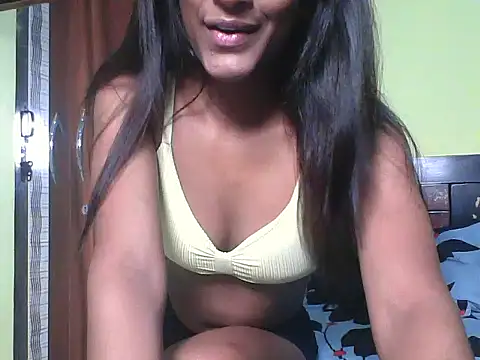 Snapshot of mickle_james chatting on October 2, 11:46 am mickle james online show from October 2, 11:46 am