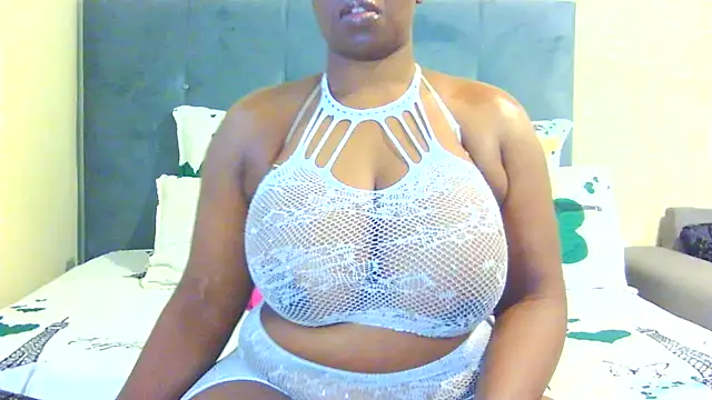 Snapshot of Black-Barbiexxc chatting on July 8, 5:41 am Black-Barbiexxc online show from July 8, 5:41 am