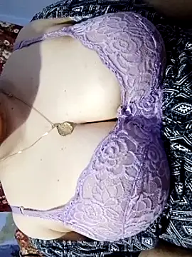 Hnonasix89 online show from February 28, 6:51 pm