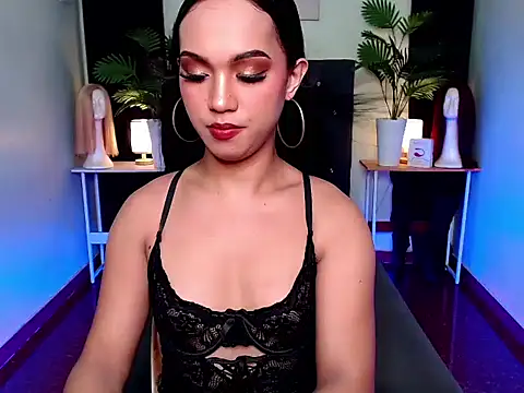 Snapshot of UrasianBIGcock696 chatting on October 6, 7:31 am UrasianBIGcock696 online show from October 6, 7:31 am