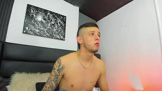 Mathewboy1 online show from February 24, 11:44 am