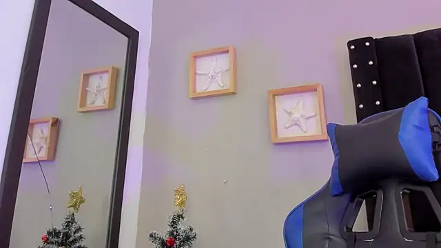 Mathewboy1 online show from December 16, 7:07 pm