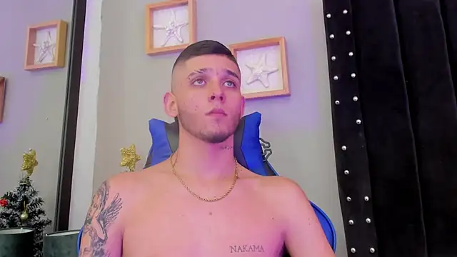 Mathewboy1 online show from December 20, 7:28 pm