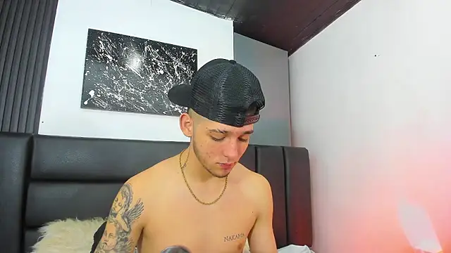 Mathewboy1 online show from February 18, 11:50 am