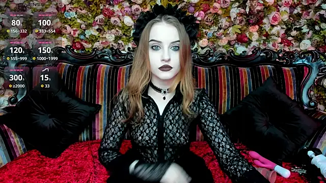 Snapshot of EllieMori chatting on October 11, 12:33 am EllieMori online show from October 11, 12:33 am