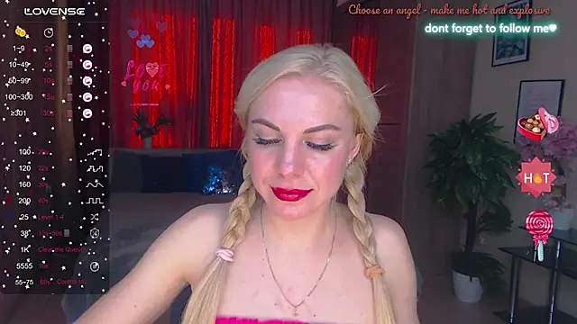 Snapshot of LiSinDoll chatting on September 25, 1:33 am LiSinDoll online show from September 25, 1:33 am