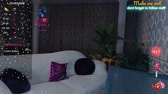 Snapshot of LiSinDoll chatting on October 10, 1:39 am LiSinDoll online show from October 10, 1:39 am