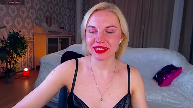 LiSinDoll online show from April 6, 1:23 am