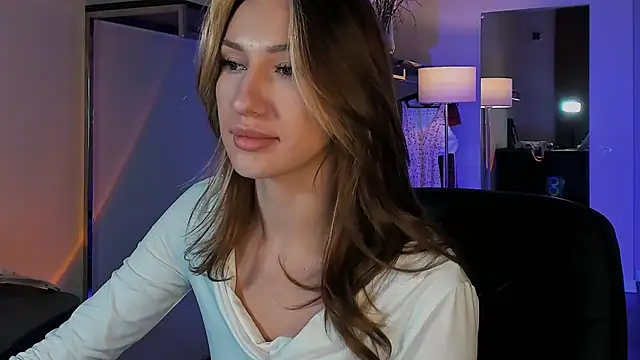 MariGven online show from December 5, 1:53 pm