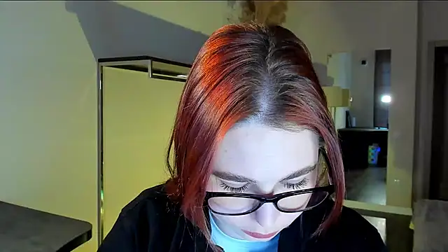 Snapshot of Meri_Cutte chatting on February 23, 1:33 pm Meri Cutte online show from February 23, 1:33 pm