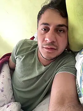 Snapshot of Cruel00 chatting on February 28, 10:15 am Cruel00 online show from February 28, 10:15 am