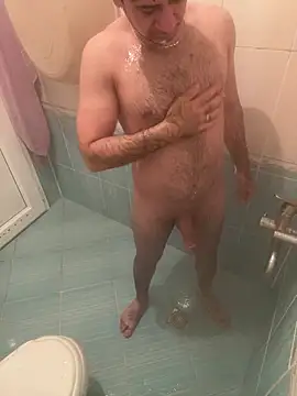 Snapshot of Cruel00 chatting on November 18, 3:54 am Cruel00 online show from November 18, 3:54 am