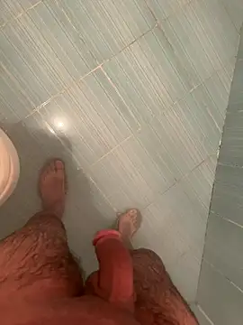 Snapshot of Cruel00 chatting on December 4, 9:03 pm Cruel00 online show from December 4, 9:03 pm