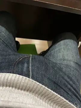 Snapshot of Cruel00 chatting on November 5, 1:14 pm Cruel00 online show from November 5, 1:14 pm