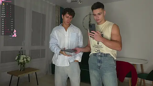 Horny boyzz online show from December 3, 4:39 pm