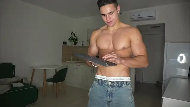 Horny boyzz online show from January 8, 7:53 pm