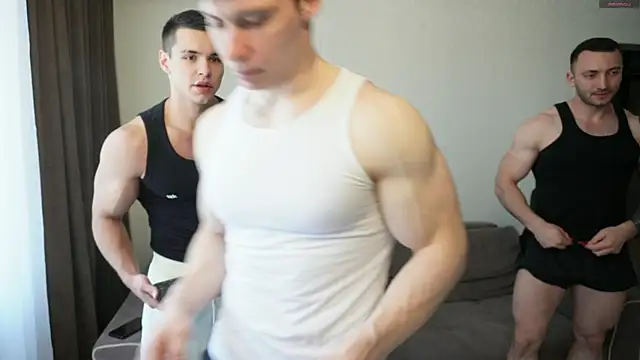 Horny boyzz online show from May 18, 6:51 am