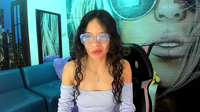 Giaa rossi online show from October 26, 1:11 pm