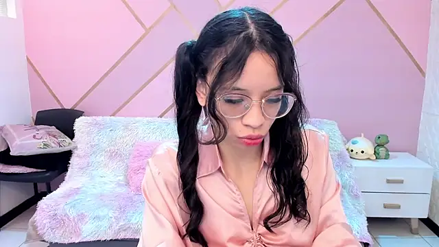 Giaa rossi online show from November 16, 1:05 pm