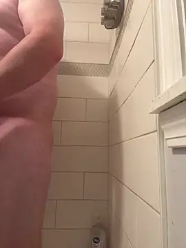 Snapshot of Buck2000 chatting on April 7, 9:55 am Buck2000 online show from April 7, 9:55 am