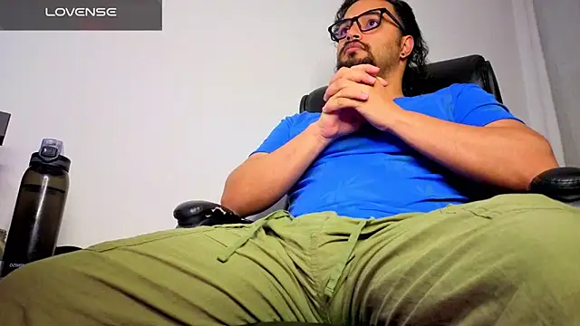 Ernesto-Rodriguez82 online show from March 10, 2:04 am