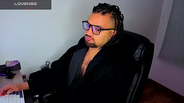 Ernesto-Rodriguez82 online show from March 21, 5:08 am