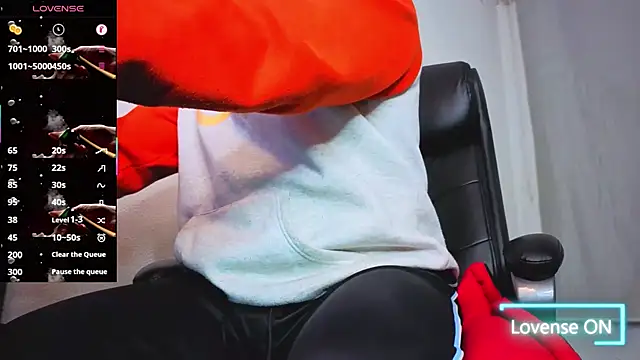 Ernesto-Rodriguez82 online show from December 23, 2:33 am