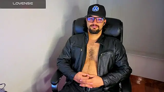 Ernesto-Rodriguez82 online show from March 13, 4:39 am