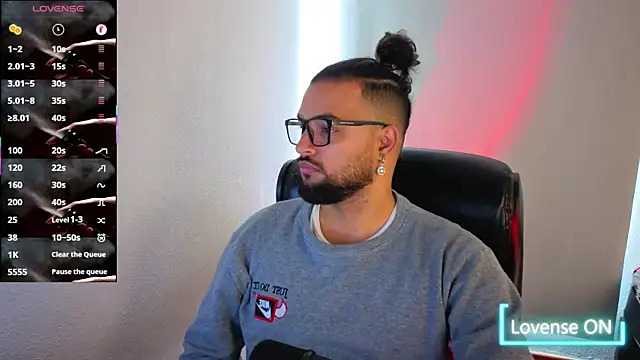 Snapshot of Ernesto-Rodriguez82 chatting on December 2, 2:19 pm Ernesto-Rodriguez82 online show from December 2, 2:19 pm