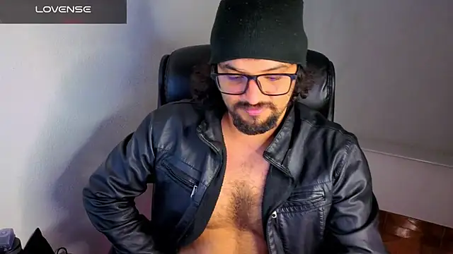 Ernesto-Rodriguez82 online show from March 12, 5:24 am