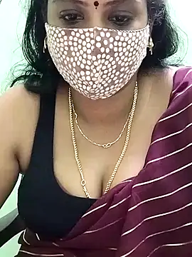 Snapshot of yoga-mithraa chatting on December 18, 11:08 pm yoga-mithraa online show from December 18, 11:08 pm