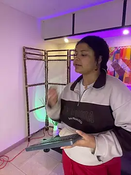 Dakota Mars online show from April 7, 3:41 am