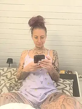 Dirty Mel online show from January 17, 10:19 am