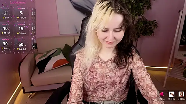 girl next doorr online show from May 17, 1:11 pm