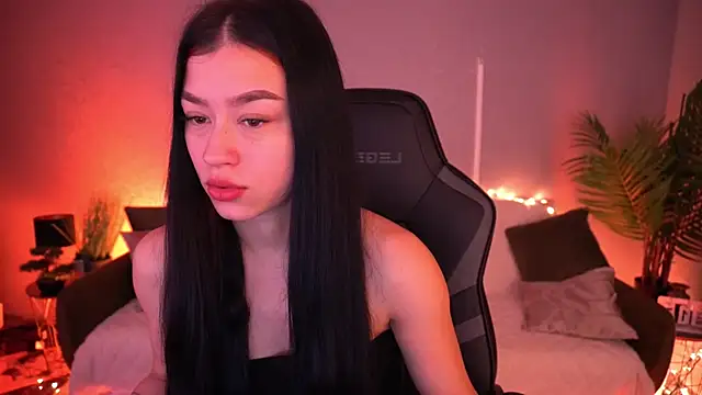 FataleNellie online show from March 17, 10:02 pm