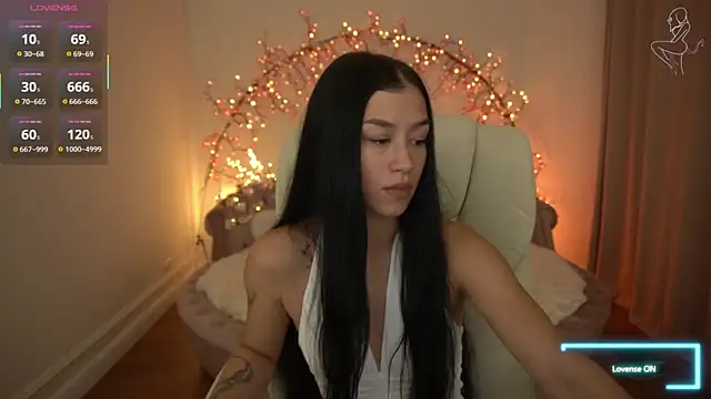 FataleNellie online show from June 25, 8:03 pm