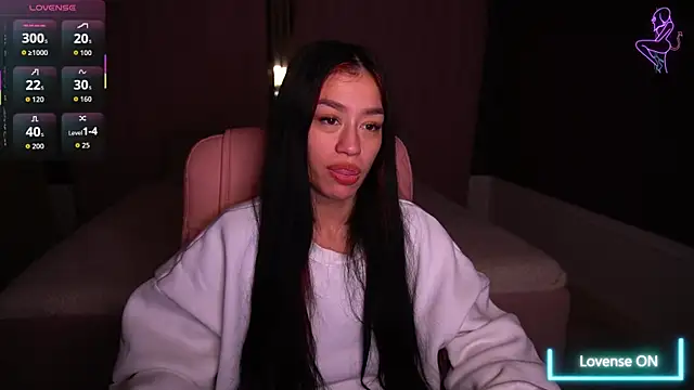 Snapshot of FataleNellie chatting on November 24, 10:32 pm FataleNellie online show from November 24, 10:32 pm