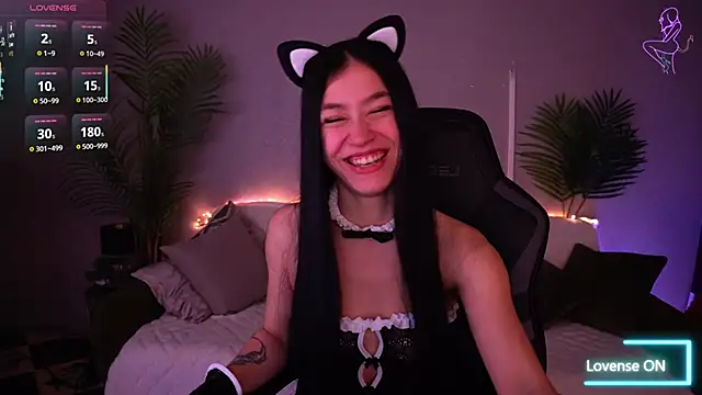 FataleNellie online show from April 8, 8:54 pm