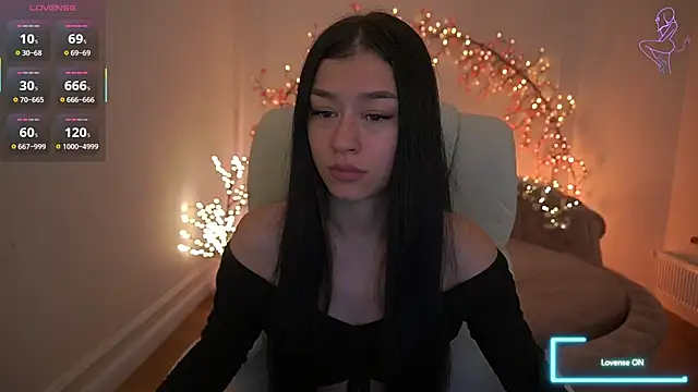 FataleNellie online show from June 2, 8:31 pm