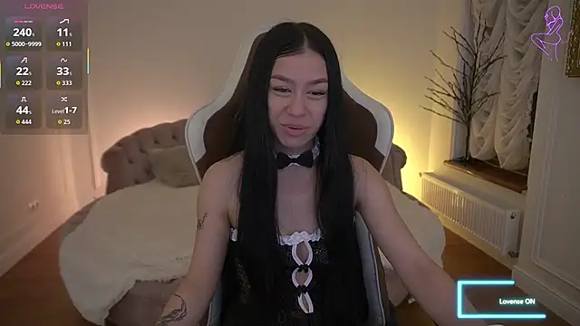 FataleNellie online show from May 1, 8:58 pm